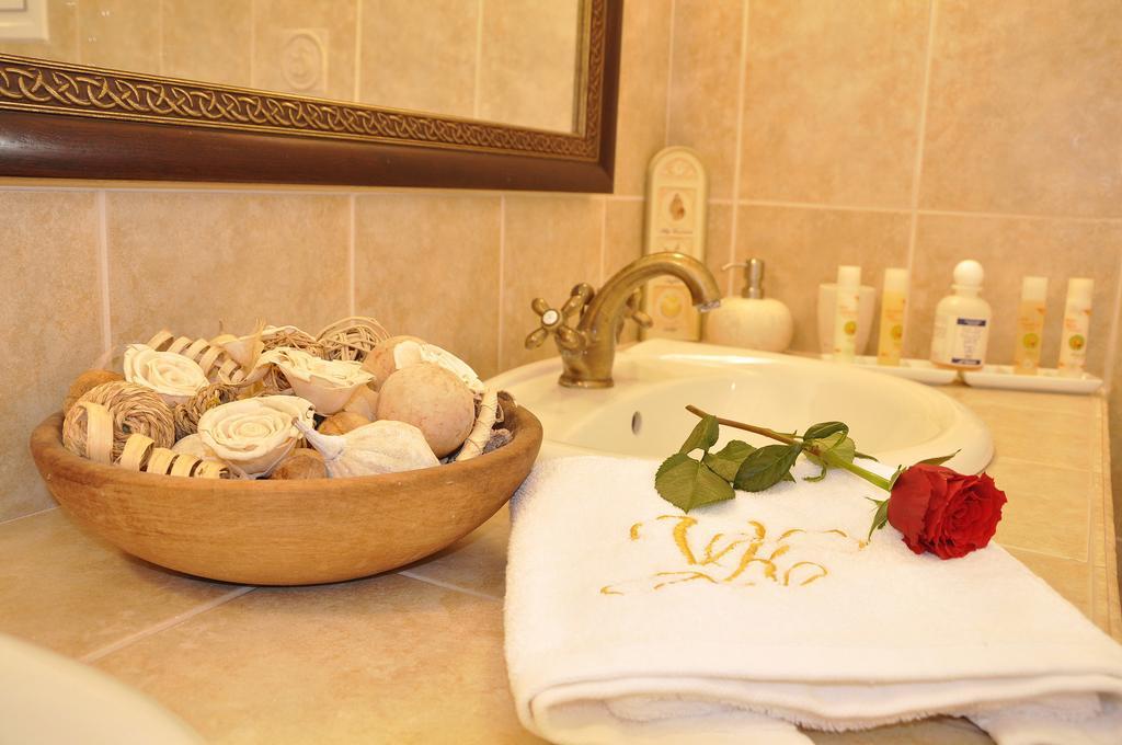 Villa Romantica Perama  Zimmer foto