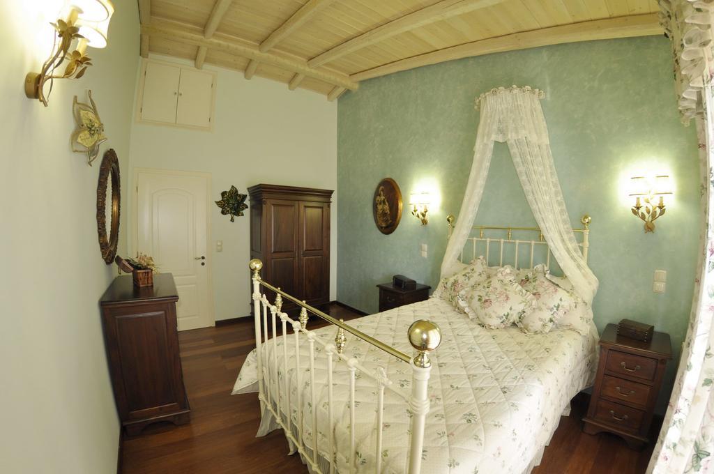 Villa Romantica Perama  Zimmer foto